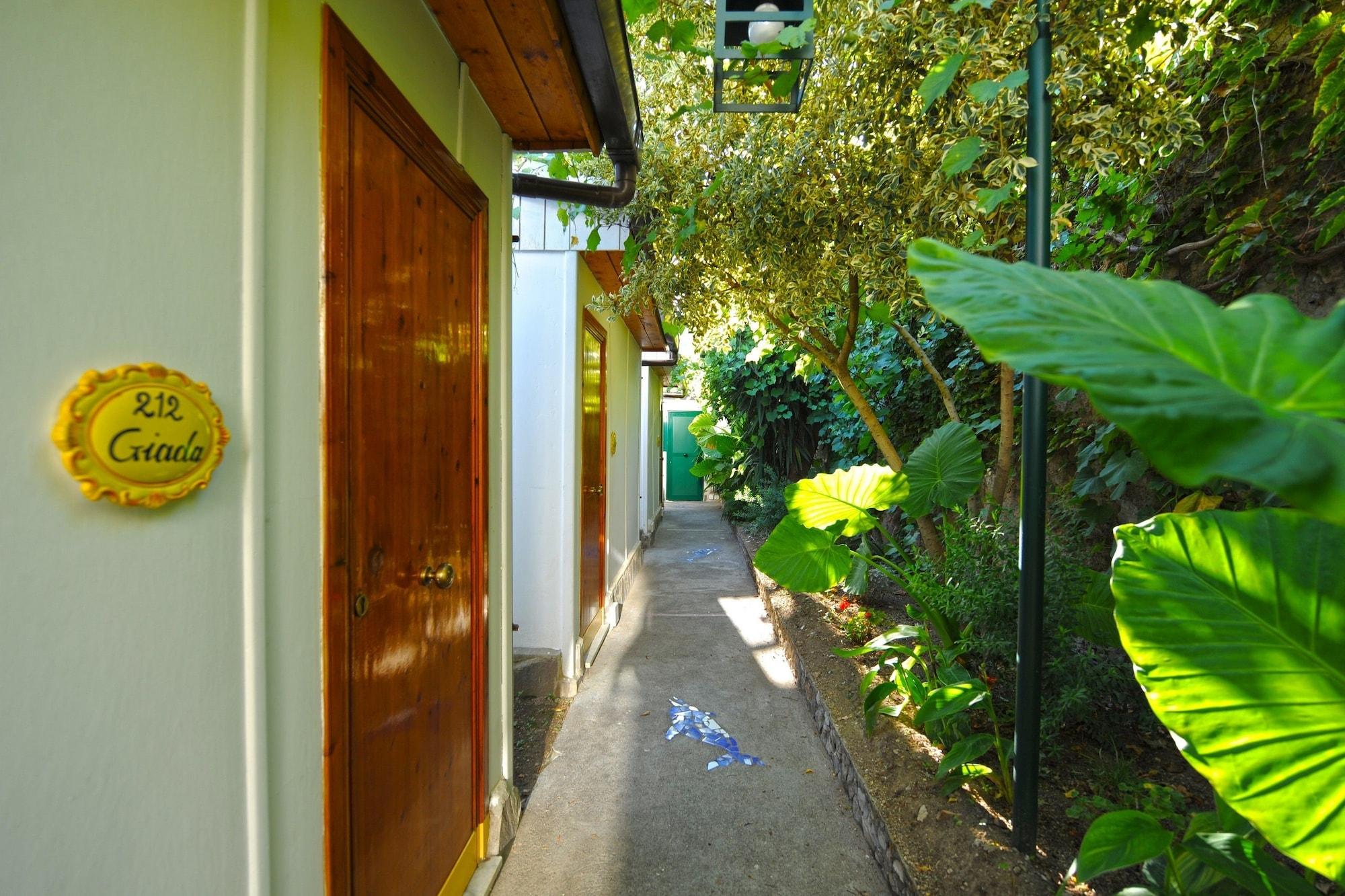 Hotel Torre Saracena Praiano Exterior photo