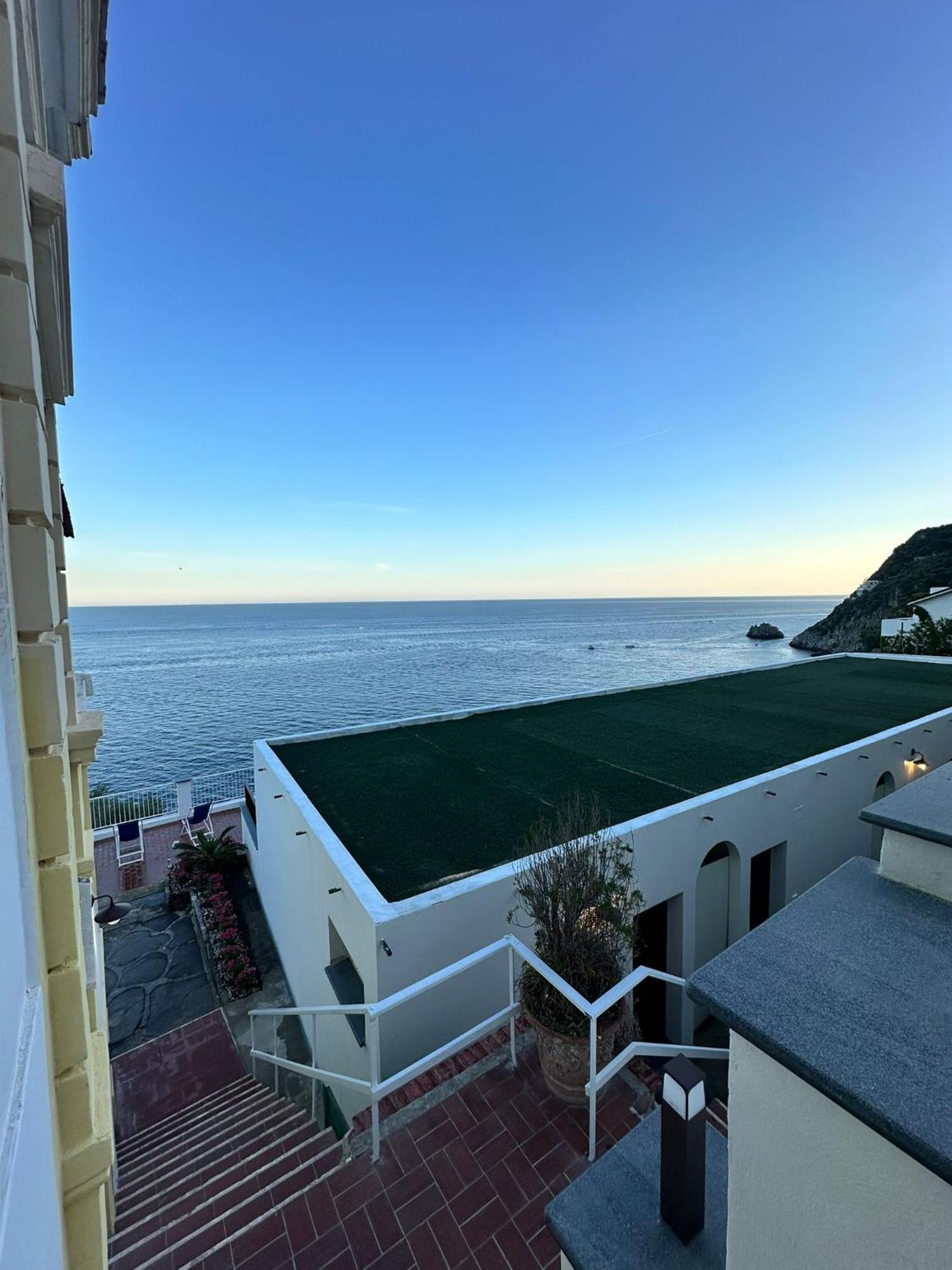 Hotel Torre Saracena Praiano Exterior photo